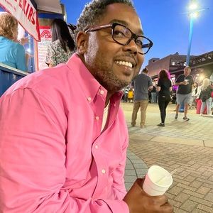 Meet your Posher, Fred